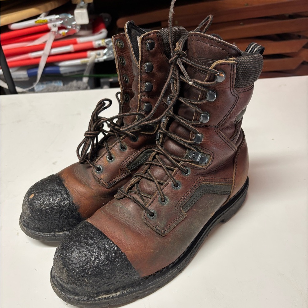 Redwing 2238 Dynaforce steel toe boots size 9.5 with toe guard installed